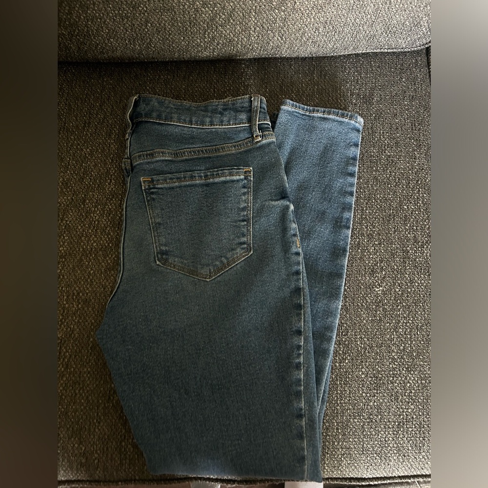 Old navy High rise rockstar super skinny jeans size 4